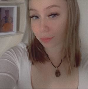 Meet your Posher, Aimee